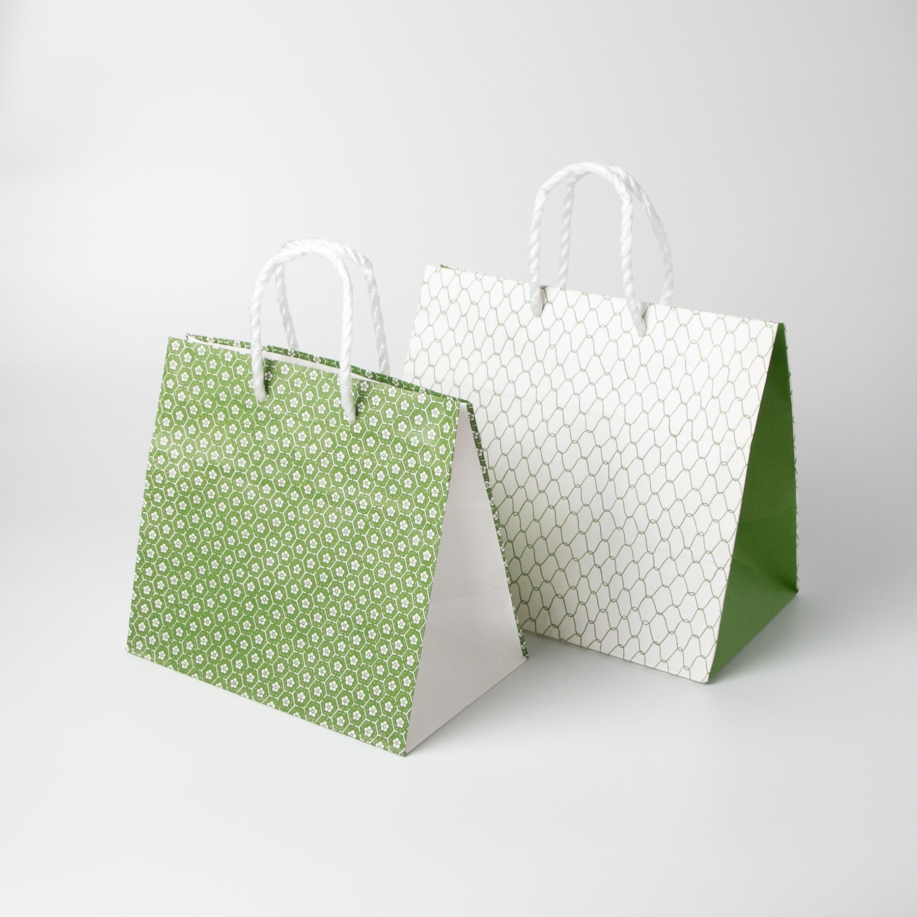 紙袋、他資材 – 株式会社 三協包装用品